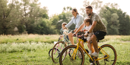 Turistika a cyklistika stále vedou. Roste popularita plavání, běhá o třetinu více Čechů